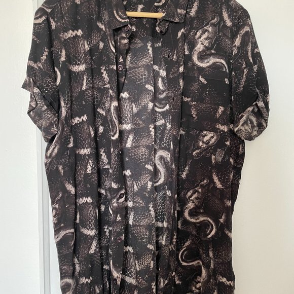 Rollas Serpentine Short Sleeve Summer Shirt - Picture 2 of 4